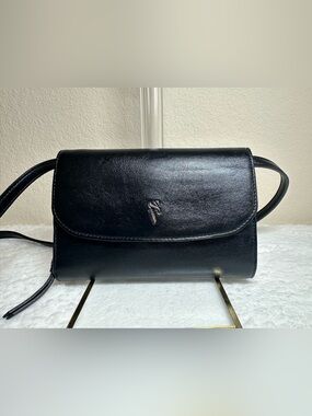 Simply Vera Vera Wang Black Leather Crossbody
